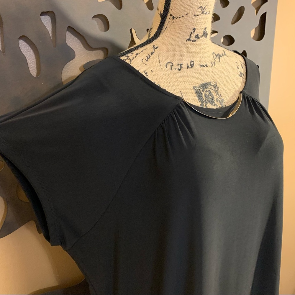 AUW Ruched Blouse - Picture 3 of 10